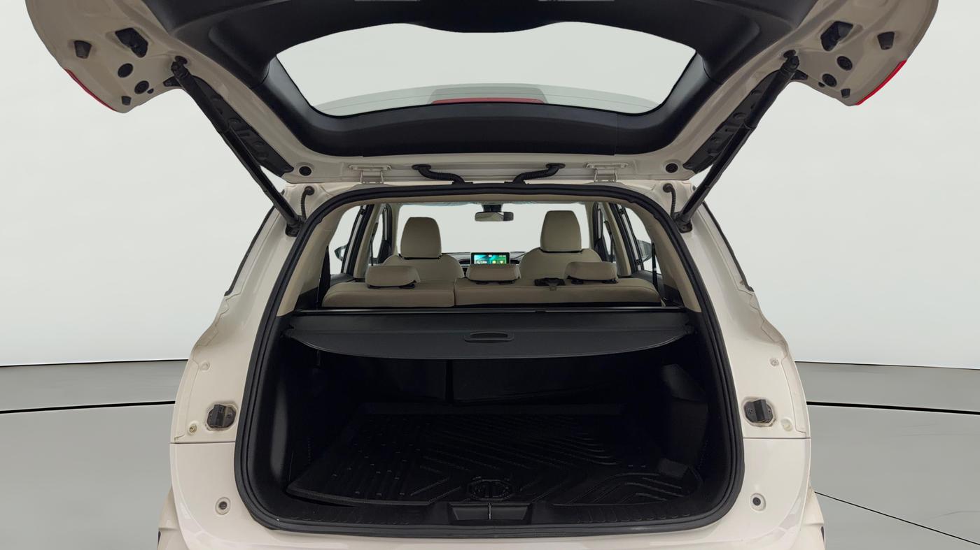 2023 MG HECTOR SHARP PRO 1.5 TURBO MT PETROL, Petrol, Manual, 50,929 km, Boot Open Zoomed View
