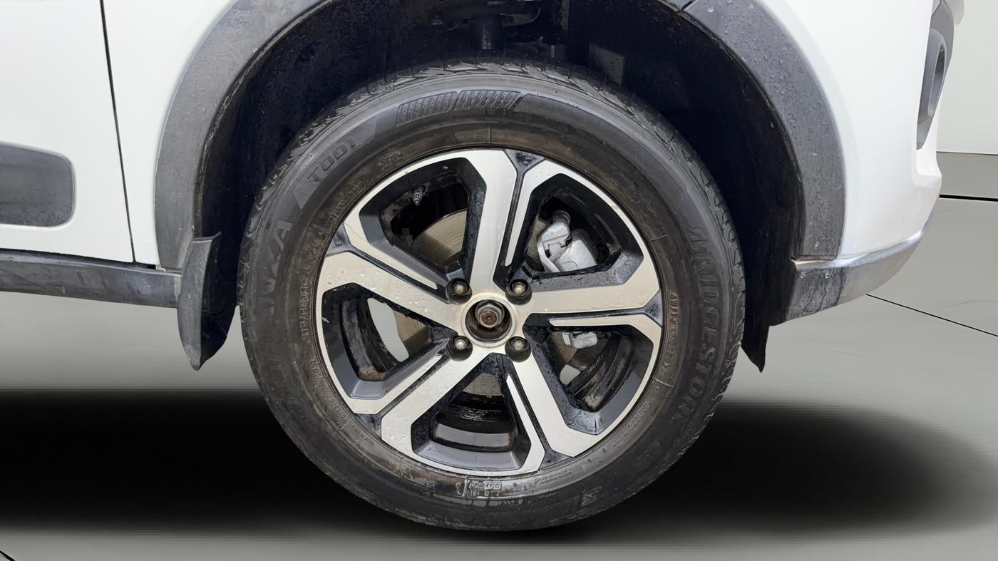 2022 Tata NEXON XZA PLUS (L), Petrol, Automatic, 51,883 km, Right Front Wheel