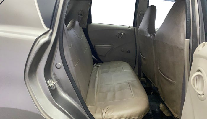 2016 Datsun Go T, Petrol, Manual, 41,128 km, Right Side Rear Door Cabin