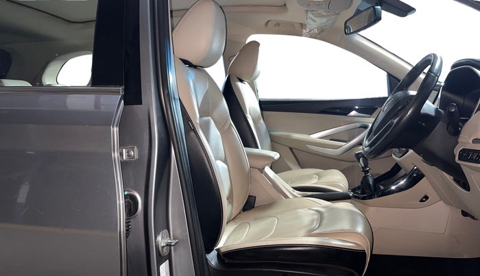 2021 MG HECTOR SHARP HYBRID 1.5 PETROL, Petrol, Manual, 30,783 km, Right Side Front Door Cabin