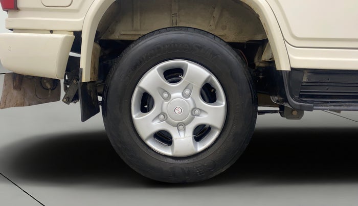 2024 Mahindra Bolero B6, Diesel, Manual, 49,823 km, Right Rear Wheel