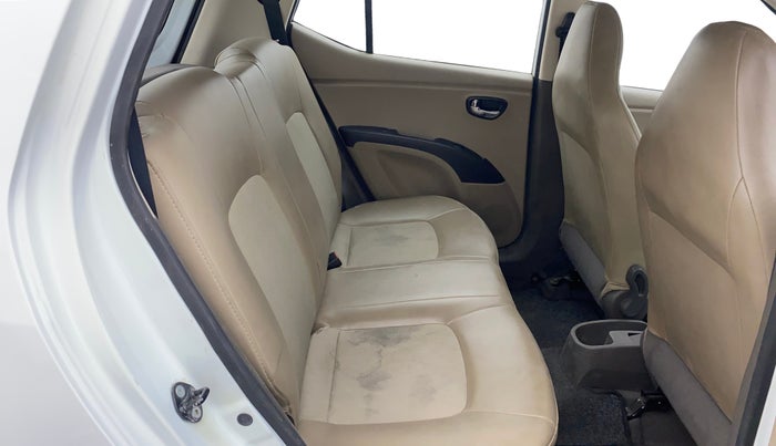 2013 Hyundai i10 MAGNA 1.2, Petrol, Manual, 1,34,639 km, Right Side Rear Door Cabin