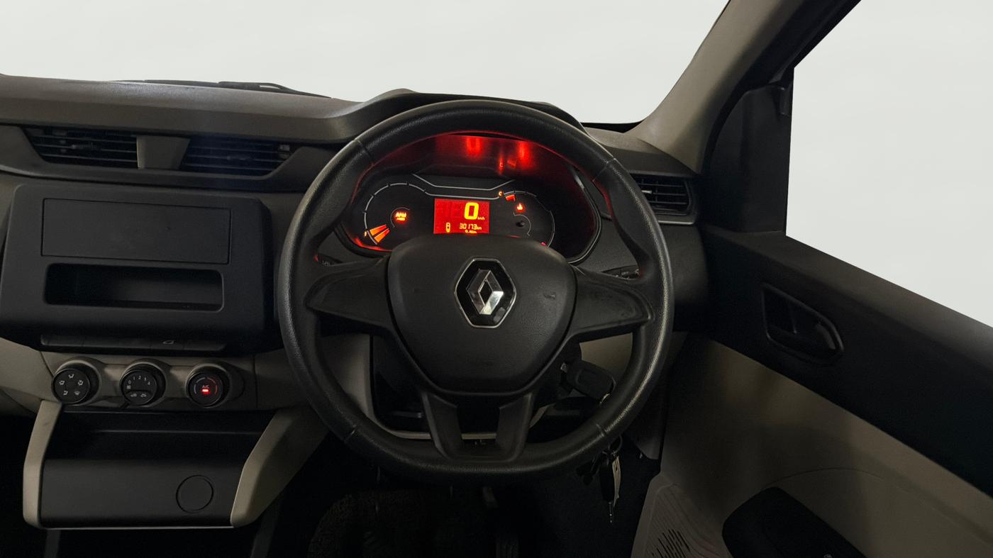 2021 Renault TRIBER RXE MT, Petrol, Manual, 30,126 km, Steering Wheel Close Up