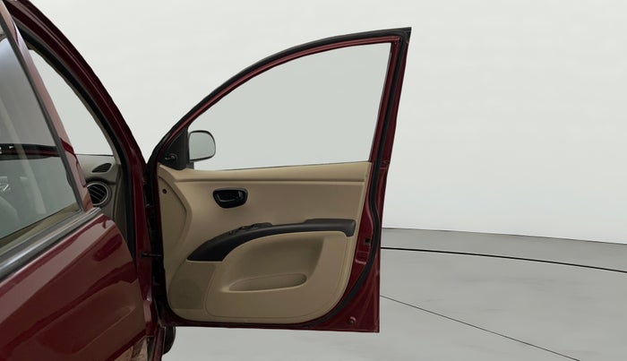 2015 Hyundai i10 MAGNA 1.1, Petrol, Manual, 68,119 km, RHS Front Door