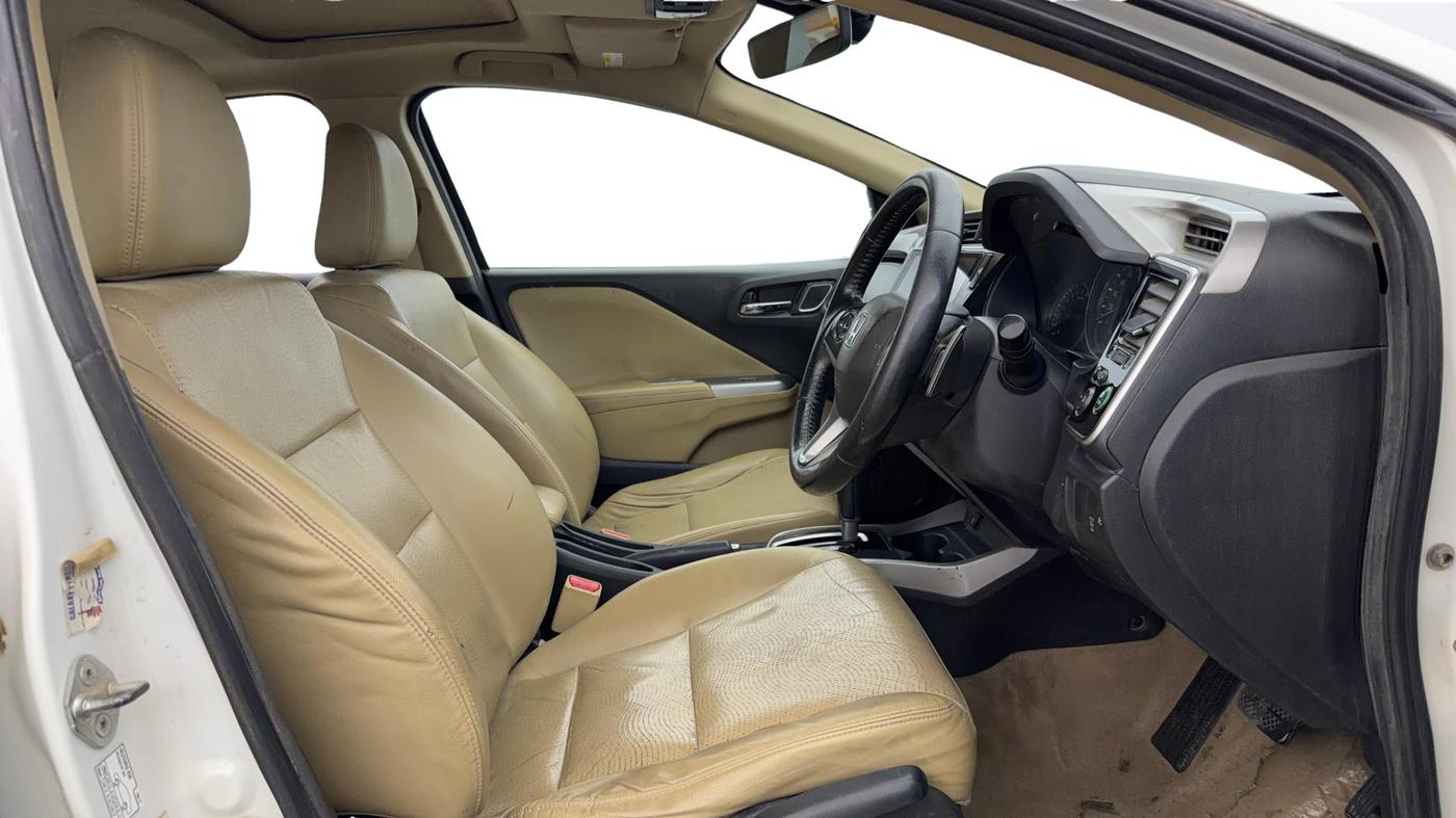 2017 Honda City 1.5L I-VTEC ZX CVT, CNG, Automatic, 95,549 km, Right Side Front Door Cabin