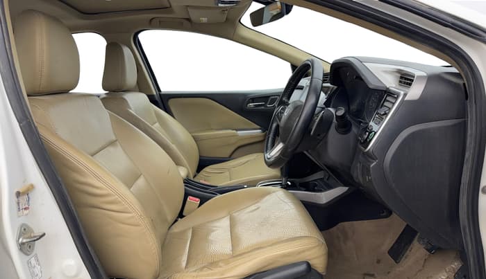 2017 Honda City 1.5L I-VTEC ZX CVT, CNG, Automatic, 95,549 km, Right Side Front Door Cabin