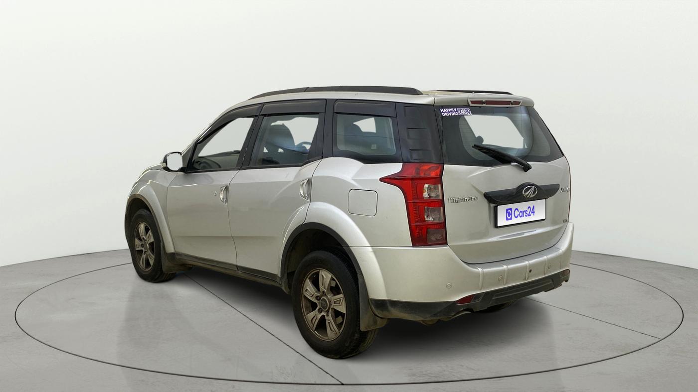 2014 Mahindra XUV500 W8, Diesel, Manual, 1,41,065 km, Left Back Diagonal
