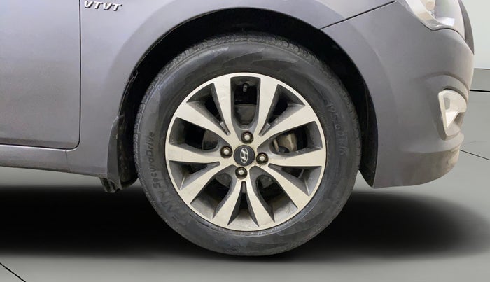 2015 Hyundai Verna FLUIDIC 4S 1.6 VTVT S(O), Petrol, Manual, 51,666 km, Right Front Wheel