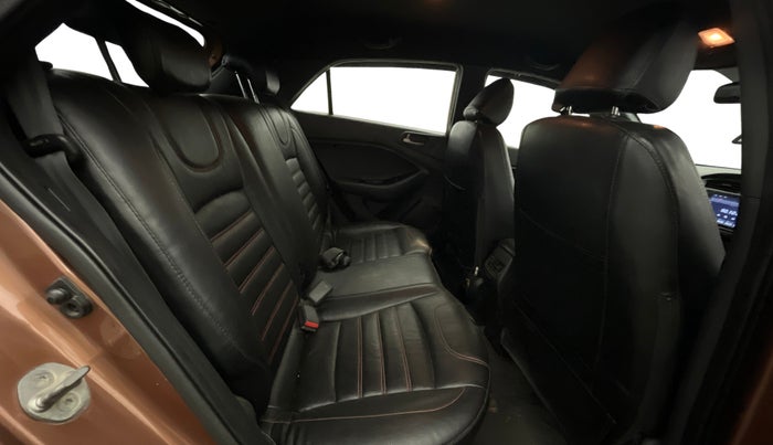 2017 Hyundai i20 Active 1.2 SX, Petrol, Manual, 61,915 km, Right Side Rear Door Cabin