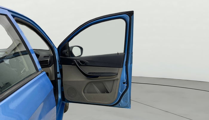 2017 Tata Tiago XT PETROL, Petrol, Manual, 73,409 km, RHS Front Door