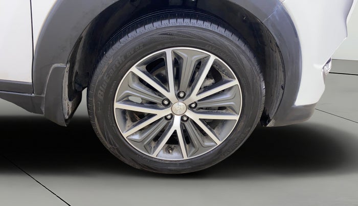 2018 Hyundai Tucson 2WD AT GL DIESEL
, Diesel, Automatic, 1,44,084 km, Right Front Wheel