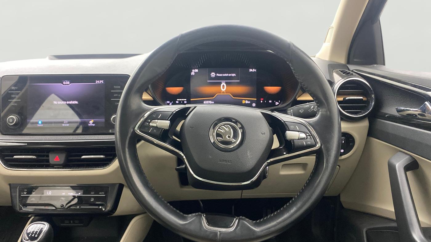 2022 Skoda SLAVIA STYLE 1.0L TSI MT, Petrol, Manual, 63,339 km, Steering Wheel Close Up