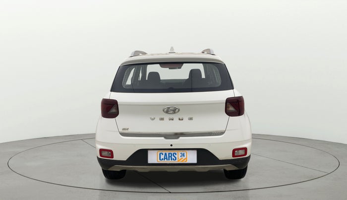 2021 Hyundai VENUE SX 1.5 CRDI, Diesel, Manual, 30,409 km, Back/Rear