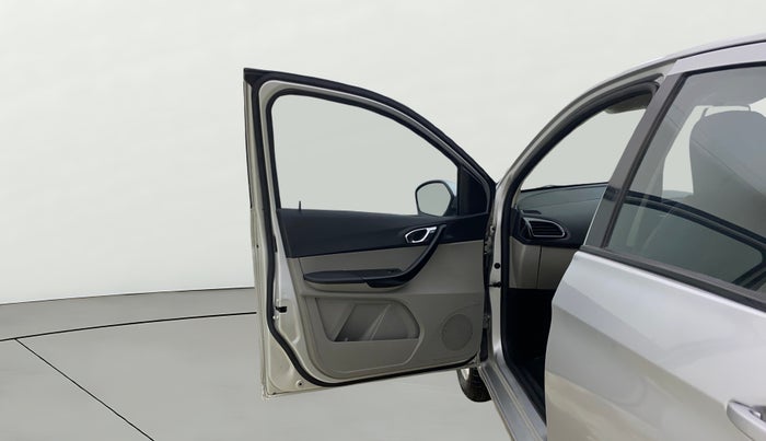 2016 Tata Tiago XZ PETROL, Petrol, Manual, 40,949 km, LHS Front Door