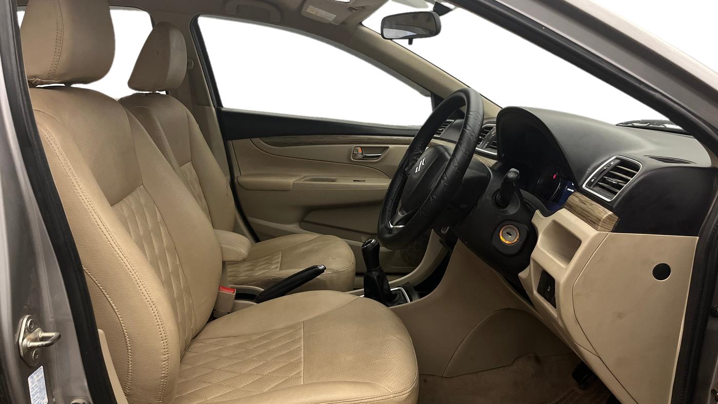 2019 Maruti Ciaz DELTA 1.5 SHVS MT PETROL, Petrol, Manual, 68,263 km, Right Side Front Door Cabin