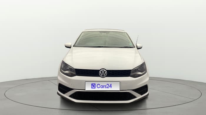 2021 Volkswagen Polo TRENDLINE 1.0L, Petrol, Manual, 1,22,676 km, Front