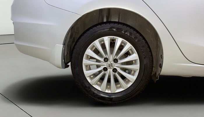 2015 Maruti Ciaz ZXI, Petrol, Manual, 44,023 km, Right Rear Wheel