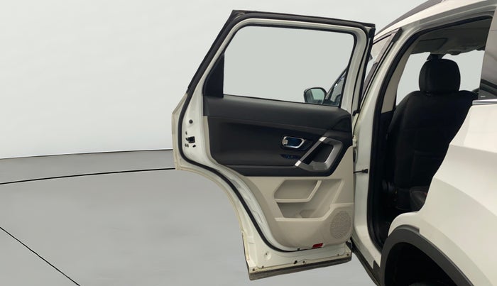 2021 Tata Safari XT PLUS, Diesel, Manual, 1,16,766 km, LHS Rear Door