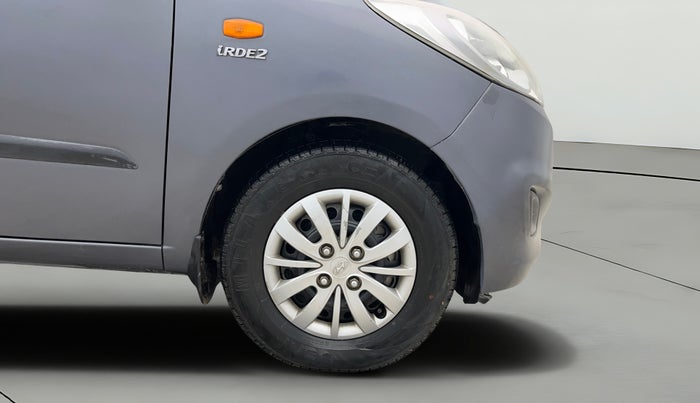 2016 Hyundai i10 SPORTZ 1.1, Petrol, Manual, 86,646 km, Right Front Wheel