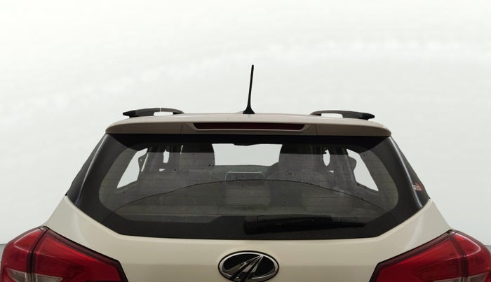 2022 Mahindra XUV300 W8 (O) 1.2 PETROL, Petrol, Manual, 38,272 km, Rear Windshield