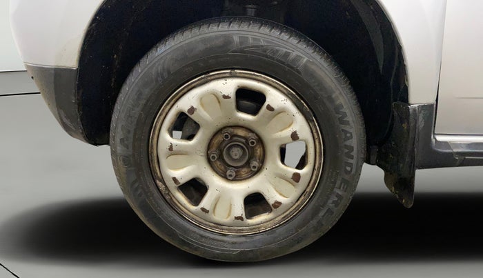 2013 Renault Duster RXL PETROL, Petrol, Manual, 1,35,055 km, Left Front Wheel