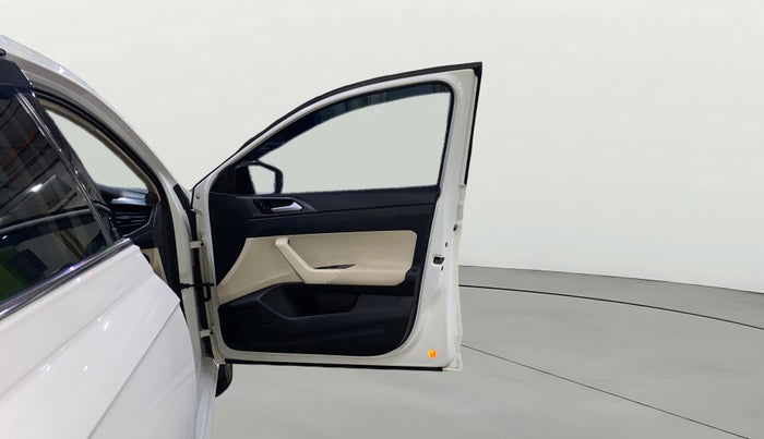 2023 Volkswagen VIRTUS GT PLUS TSI 1.5 EVO DSG, Petrol, Automatic, 77,010 km, RHS Front Door