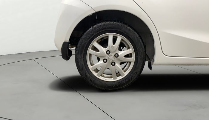 2017 Honda Brio VX AT, Petrol, Automatic, 50,114 km, Right Rear Wheel