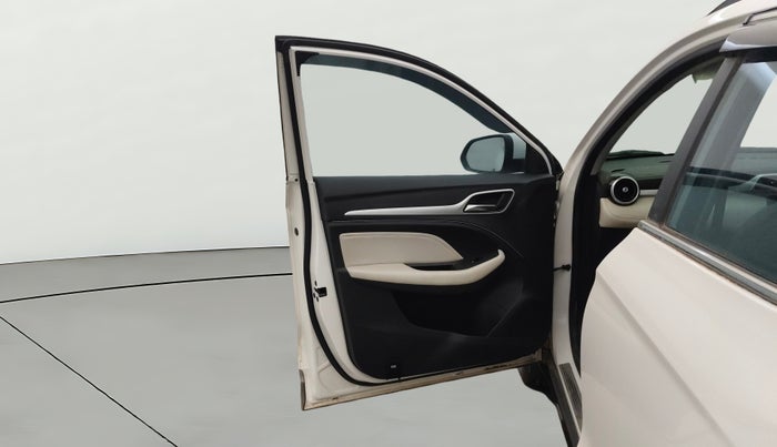 2022 MG ASTOR SUPER 1.5 MT, Petrol, Manual, 36,542 km, LHS Front Door