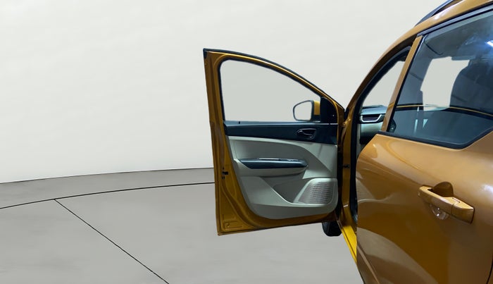 2020 Renault TRIBER RXL MT, Petrol, Manual, 87,663 km, LHS Front Door