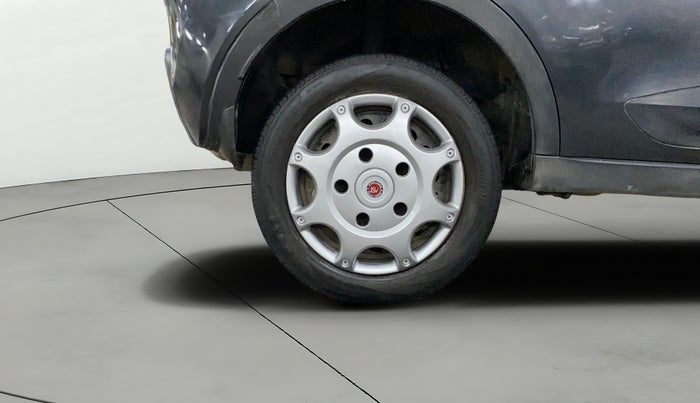 2018 Tata NEXON XM PETROL, CNG, Manual, 81,527 km, Right Rear Wheel