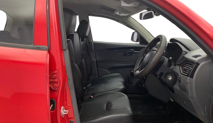 2018 Mahindra KUV 100 NXT K2 P 6 STR, Petrol, Manual, 29,089 km, Right Side Front Door Cabin