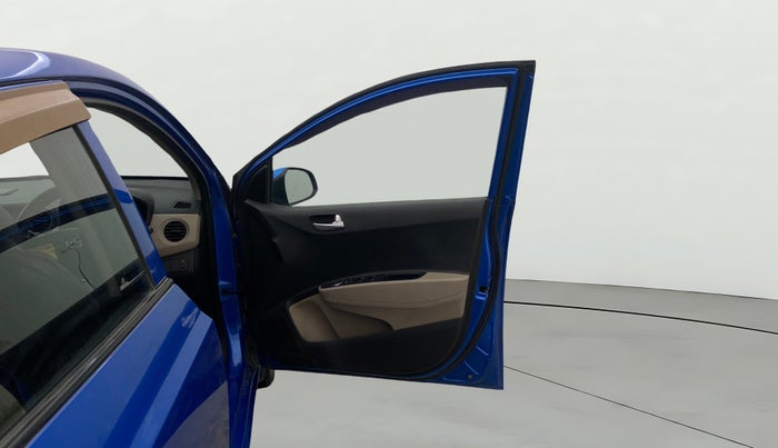 2017 Hyundai Grand i10 SPORTZ 1.2 KAPPA VTVT, Petrol, Manual, 32,676 km, RHS Front Door