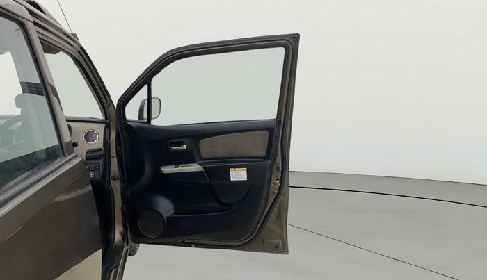 2015 Maruti Wagon R 1.0 LXI CNG, CNG, Manual, 1,10,768 km, RHS Front Door