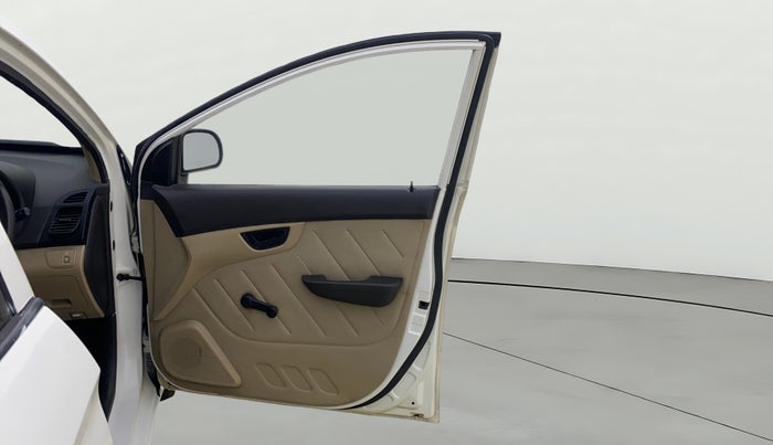 2014 Hyundai Eon D-LITE+, Petrol, Manual, 48,749 km, RHS Front Door