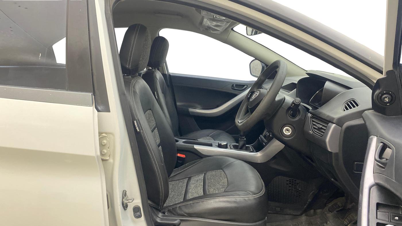 2021 Tata NEXON XM PETROL, Petrol, Manual, 49,909 km, Right Side Front Door Cabin