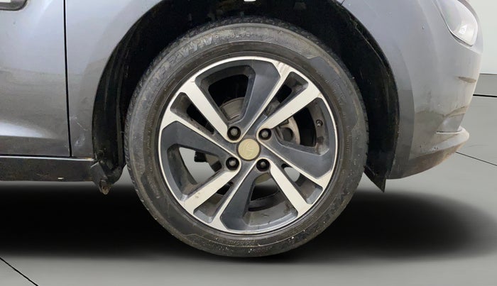 2020 Tata ALTROZ XZ PETROL, Petrol, Manual, 44,711 km, Right Front Wheel