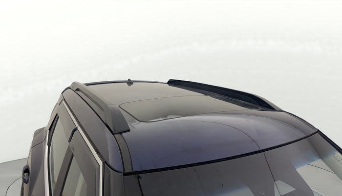 2024 Mahindra XUV 3XO AX5L 1.2 TGDi, Petrol, Manual, 11,453 km, Roof