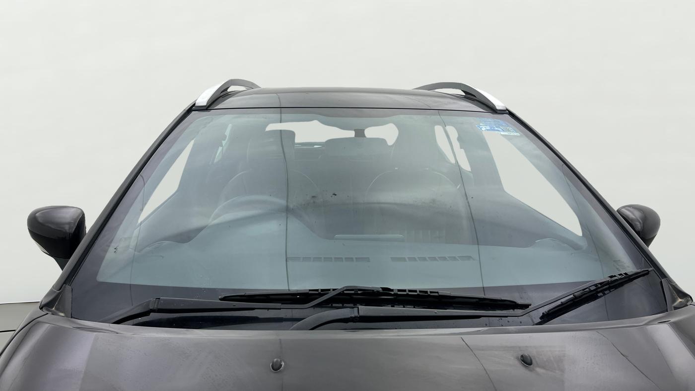 2022 Nissan Kicks XV TURBO 1.3, Petrol, Manual, 33,562 km, Front Windshield