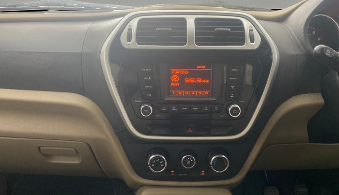 2015 Mahindra TUV300 T8, Diesel, Manual, 96,628 km, Air Conditioner