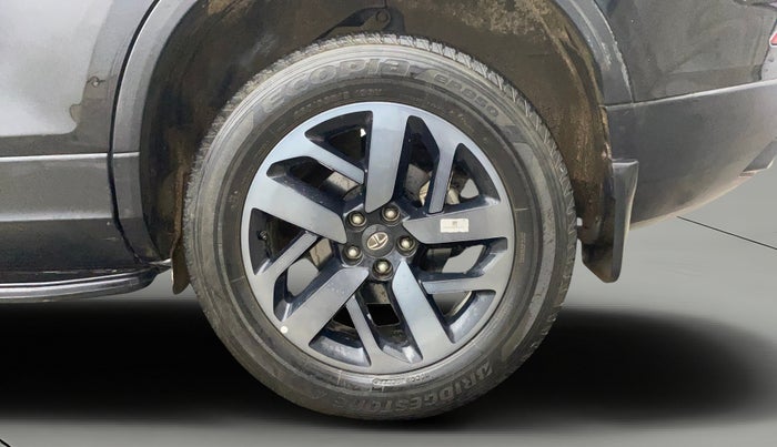 2023 Tata Safari XZA PLUS O DARK EDITION, Diesel, Automatic, 34,482 km, Left Rear Wheel