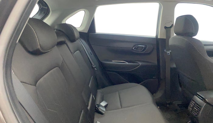 2022 Hyundai NEW I20 ASTA (O) 1.2 AT, Petrol, Automatic, 48,816 km, Right Side Rear Door Cabin