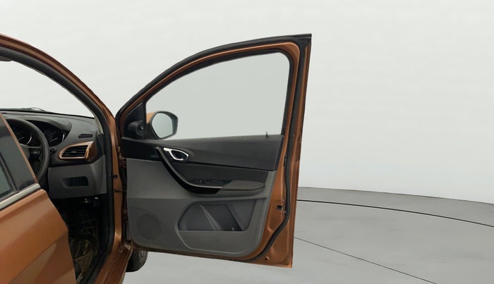 2018 Tata TIGOR XZ PETROL, Petrol, Manual, 54,482 km, RHS Front Door