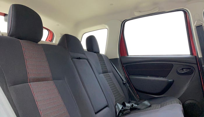 2017 Renault Duster RXS CVT, Petrol, Automatic, 42,374 km, Right Side Rear Door Cabin