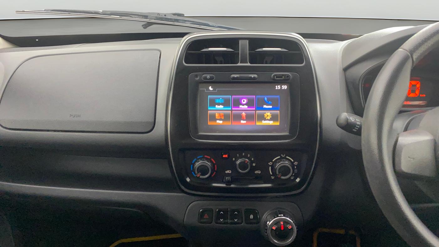 2016 Renault Kwid RXT 1.0 AMT, Petrol, Automatic, 30,762 km, Air Conditioner