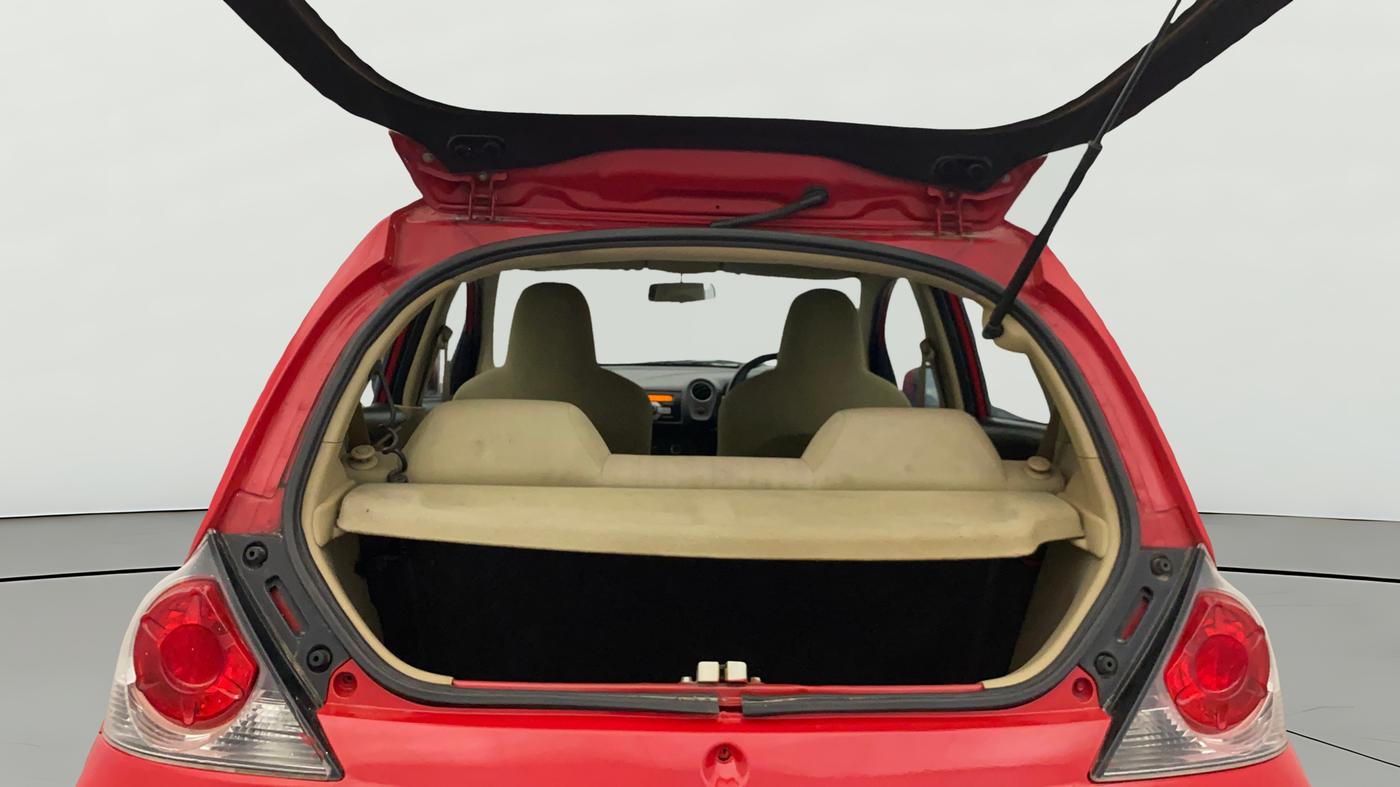 2015 Honda Brio VX MT, Petrol, Manual, 67,927 km, Boot Open Zoomed View