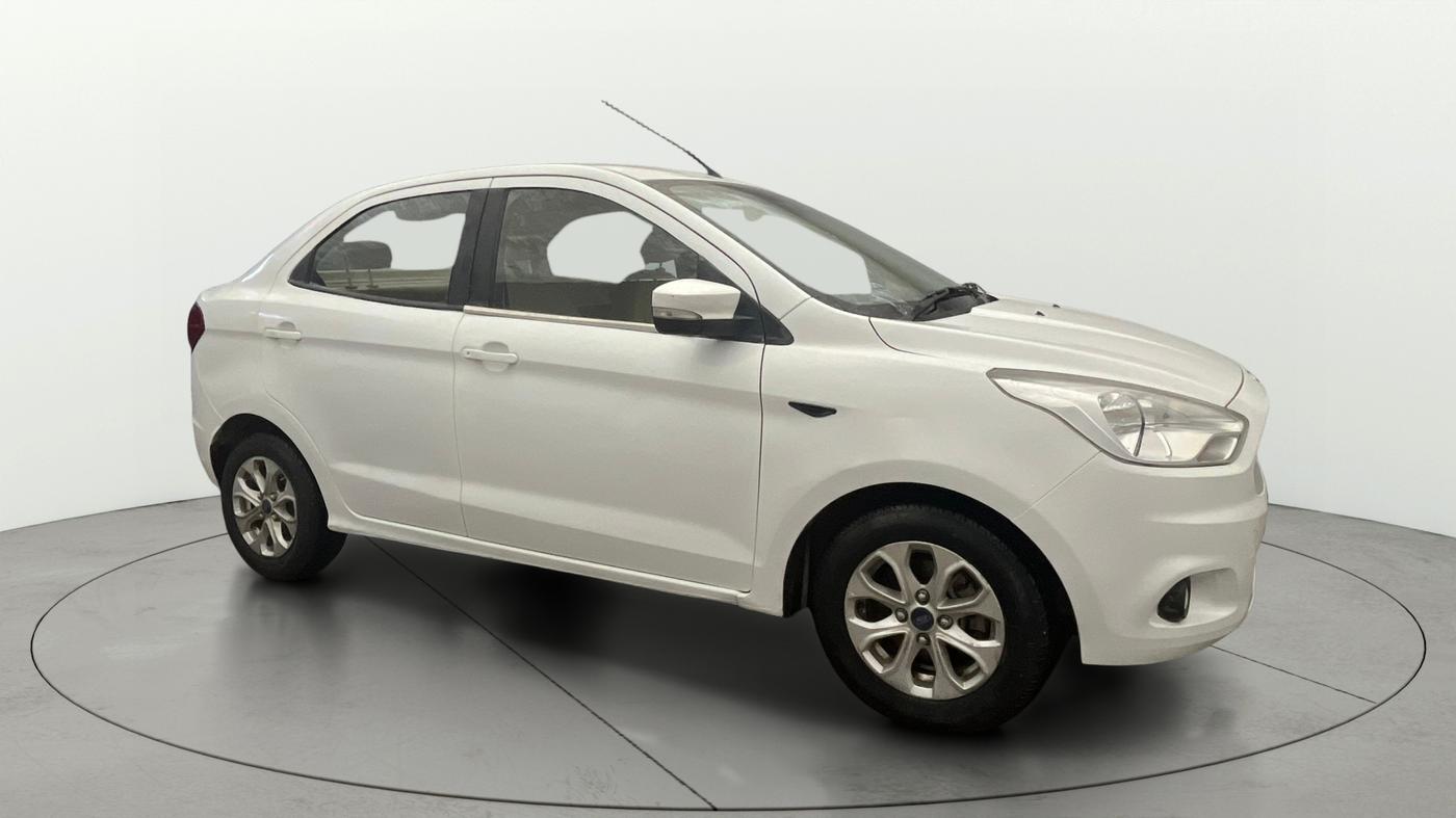 2018 Ford Figo Aspire TITANIUM 1.2 PETROL, Petrol, Manual, 31,645 km, Right Front Diagonal