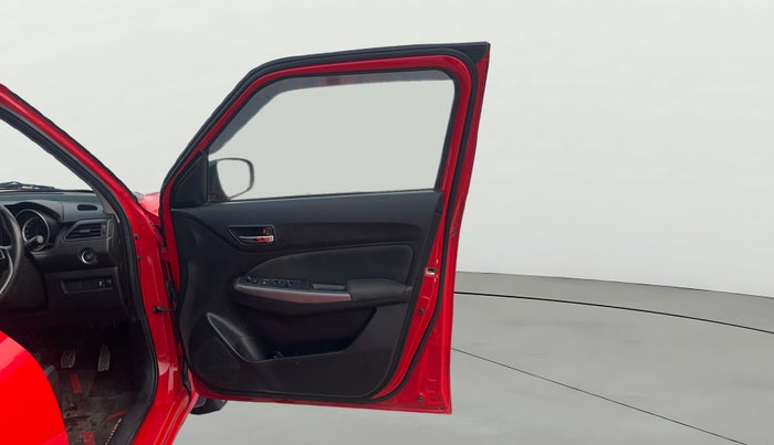 2023 Maruti Swift ZXI, Petrol, Manual, 43,314 km, RHS Front Door