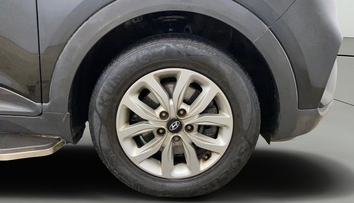 2018 Hyundai Creta  SX 1.6 Petrol , Petrol, Manual, 42,995 km, Right Front Wheel