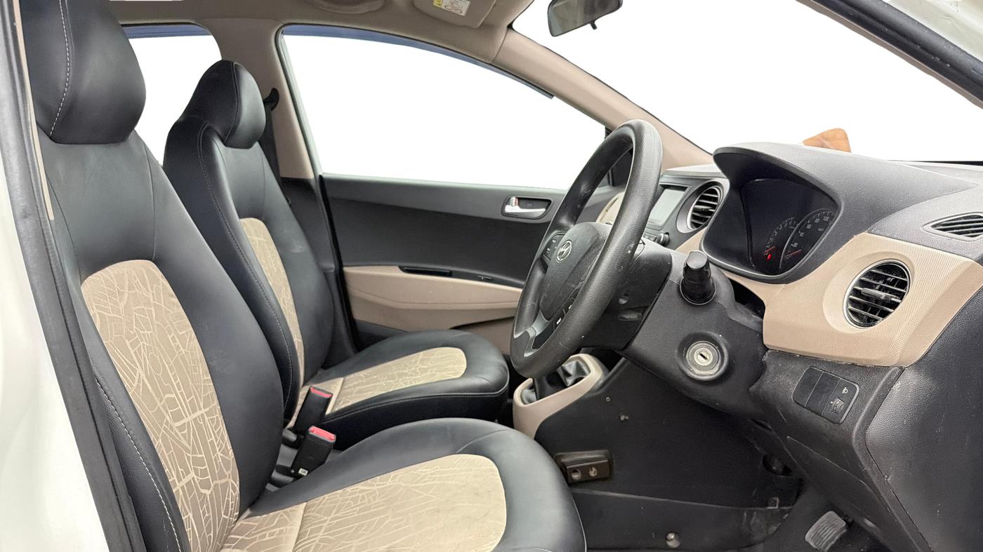 2017 Hyundai Grand i10 SPORTZ 1.2 KAPPA VTVT, Petrol, Manual, 70,893 km, Right Side Front Door Cabin