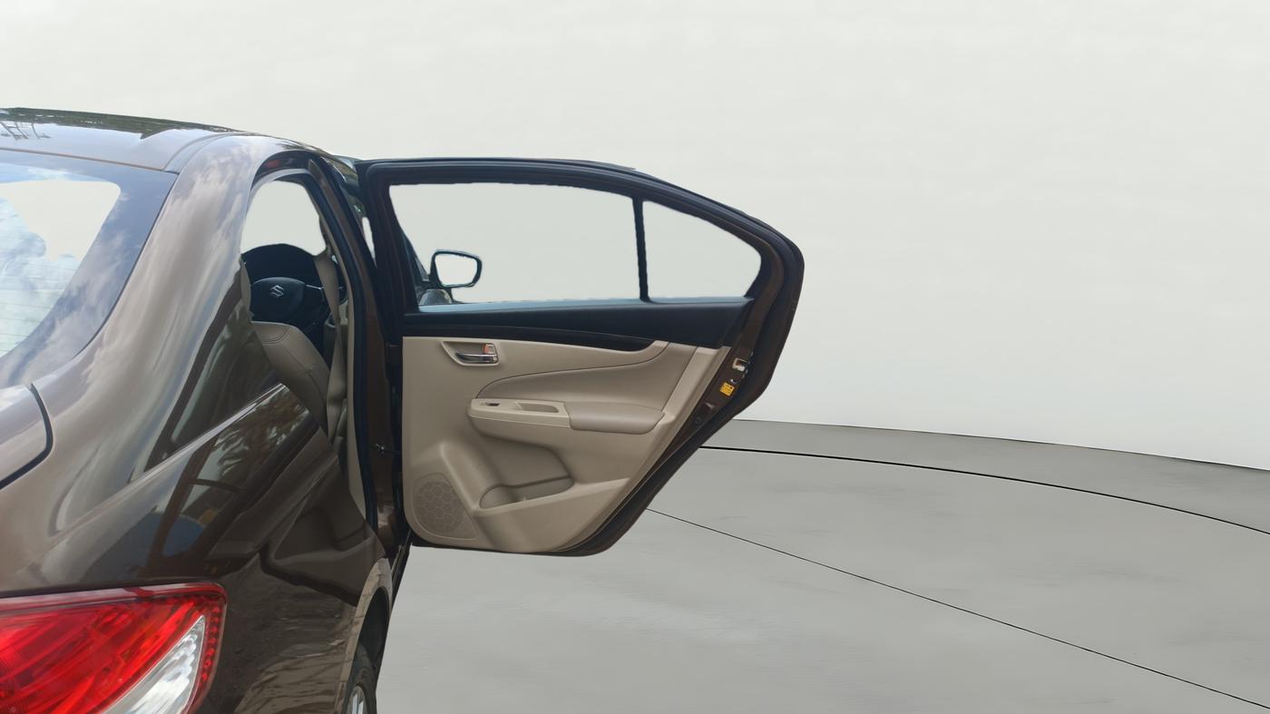 2017 Maruti Ciaz ZDI+ SHVS, Diesel, Manual, 65,662 km, RHS Rear Door
